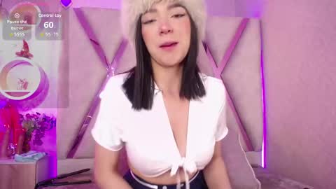 Snapshot of madyson_hill chatting on March 27, 2026, 11:32 am Madyson online show from March 27, 2026, 11:32 am
