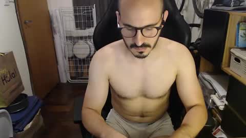 Snapshot of madziula chatting on January 6, 2025, 5:19 am Peter online show from January 6, 2025, 5:19 am