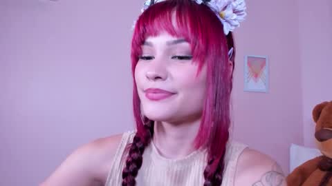 Snapshot of mae_lyra chatting on October 20, 2025, 10:10 pm Mae Lyra online show from October 20, 2025, 10:10 pm