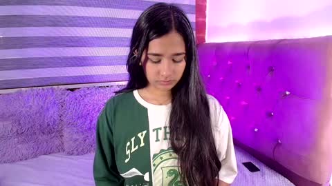 Snapshot of maeena chatting on February 3, 2025, 2:55 pm maeena online show from February 3, 2025, 2:55 pm