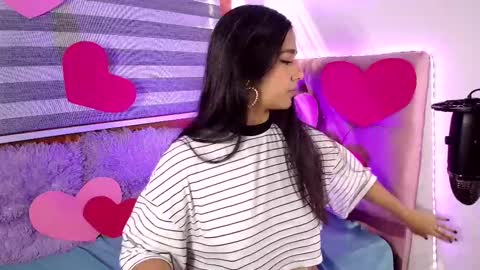 Snapshot of maeena chatting on February 19, 2025, 2:34 pm maeena online show from February 19, 2025, 2:34 pm