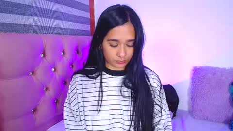 Snapshot of maeena chatting on March 10, 2025, 5:50 pm maeena online show from March 10, 2025, 5:50 pm