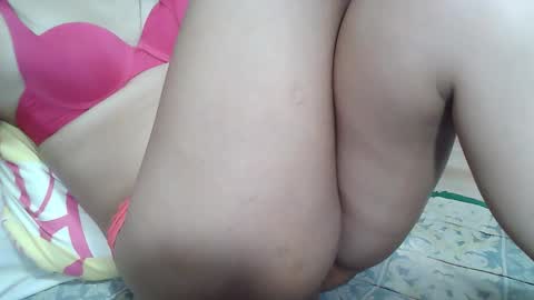 Snapshot of maegold69 chatting on October 13, 2025, 12:05 pm maegold69 online show from October 13, 2025, 12:05 pm