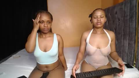 PENDO AND VIV online show from September 16, 2025, 11:28 pm