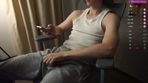 Snapshot of maestro3369 chatting on December 18, 2024, 4:39 pm Mike XMaestro 3369 online show from December 18, 2024, 4:39 pm