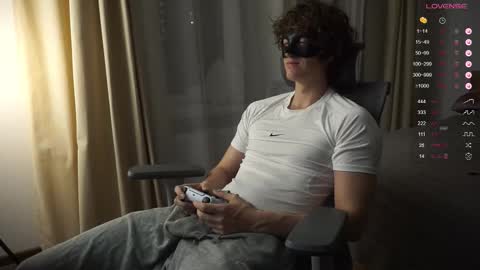 Snapshot of maestro3369 chatting on October 28, 2025, 7:16 pm Mike XMaestro 3369 online show from October 28, 2025, 7:16 pm