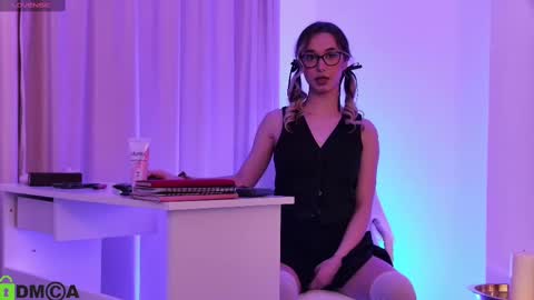 M. online show from March 6, 2025, 7:21 pm