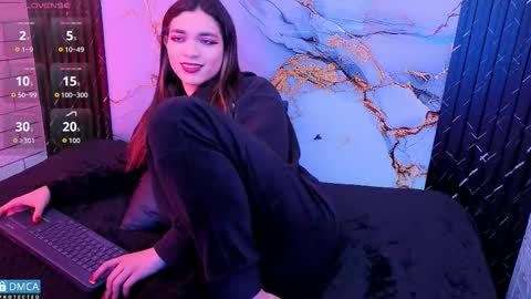 Snapshot of maevekuro chatting on February 18, 2026, 3:13 am maevekuro online show from February 18, 2026, 3:13 am