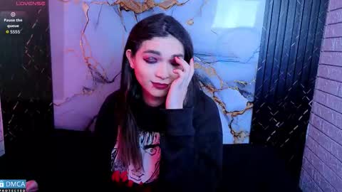 Snapshot of maevekuro chatting on February 21, 2026, 3:18 am maevekuro online show from February 21, 2026, 3:18 am