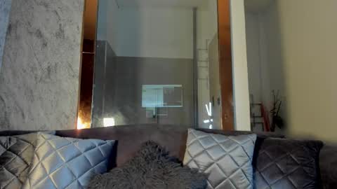 mafearias23 online show from March 3, 2026, 2:23 pm