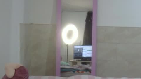 maferchavez88 online show from March 2, 2026, 10:44 am