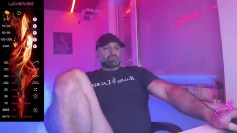 Snapshot of magabear chatting on February 11, 2026, 10:09 am Magabear online show from February 11, 2026, 10:09 am