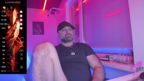 Snapshot of magabear chatting on February 26, 2026, 2:43 am Magabear online show from February 26, 2026, 2:43 am