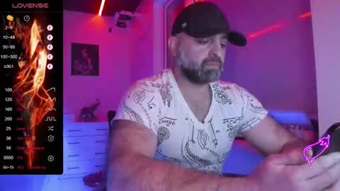 Snapshot of magabear chatting on March 15, 2026, 11:16 am Magabear online show from March 15, 2026, 11:16 am