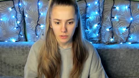 Maggie online show from December 5, 2024, 2:53 am