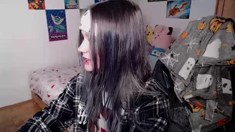 Magdalene Swaggy online show from December 3, 2025, 7:45 pm