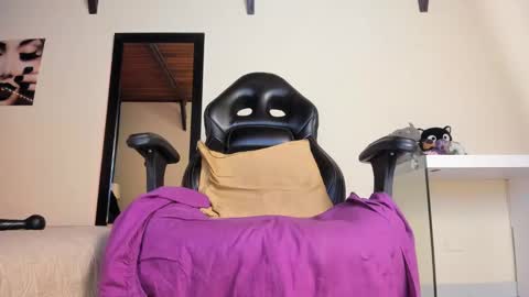   online show from January 10, 2025, 3:06 pm