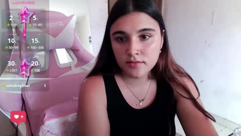 Snapshot of magic__smile chatting on January 20, 2025, 8:29 pm Luna online show from January 20, 2025, 8:29 pm