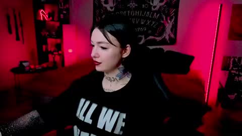 Snapshot of magic_alie chatting on June 18, 2026, 8:46 pm Magic Allie online show from June 18, 2026, 8:46 pm