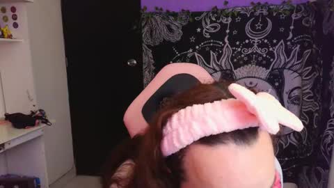 Claire online show from January 13, 2026, 9:42 pm