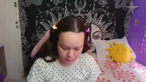 Snapshot of magic_clairewitch chatting on July 5, 2026, 11:39 am Claire online show from July 5, 2026, 11:39 am