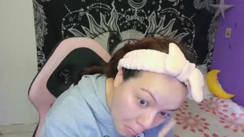 Snapshot of magic_clairewitch chatting on July 17, 2026, 11:39 am Claire online show from July 17, 2026, 11:39 am