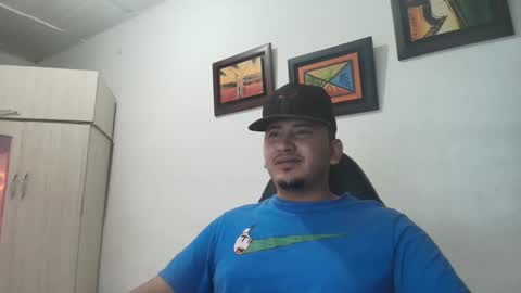 magic_milk23 online show from October 30, 2025, 8:05 am