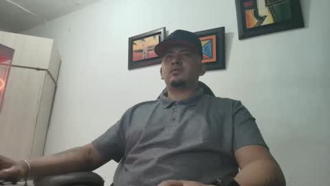 magic_milk23 online show from November 1, 2025, 4:58 am