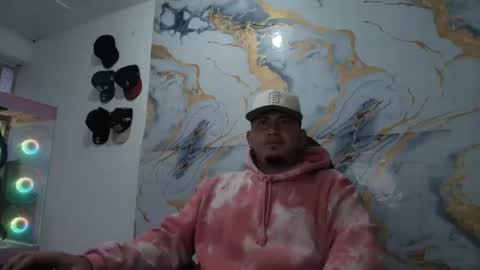 magic_milk23 online show from February 7, 2026, 11:14 am