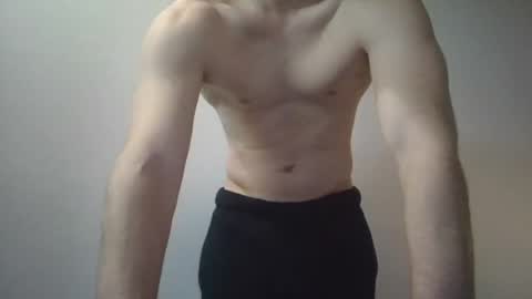 Snapshot of magic_toni chatting on March 4, 2026, 10:54 am Magic Toni online show from March 4, 2026, 10:54 am