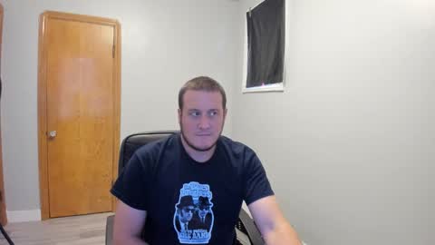 Magic176 online show from November 3, 2025, 4:08 pm