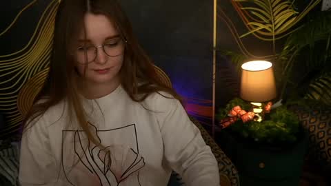 Emily online show from December 19, 2024, 3:08 pm