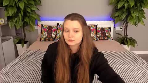 Emily online show from September 9, 2025, 8:03 am