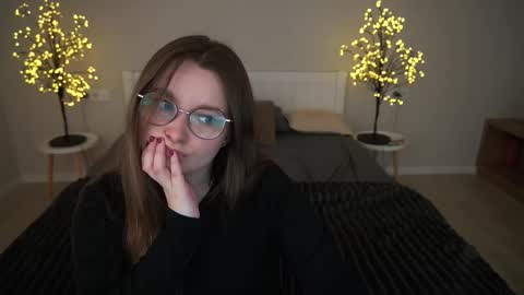 Emily online show from October 6, 2025, 12:35 pm