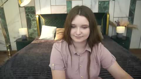 Snapshot of magicpeachhs chatting on July 20, 2026, 12:29 pm Emily online show from July 20, 2026, 12:29 pm
