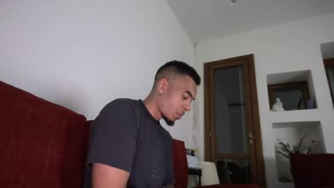 Snapshot of magicsempai chatting on June 15, 2026, 9:39 pm Magicsempai online show from June 15, 2026, 9:39 pm