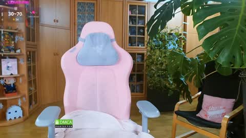 Snapshot of magicstylex chatting on January 27, 2025, 9:00 pm Nicole online show from January 27, 2025, 9:00 pm