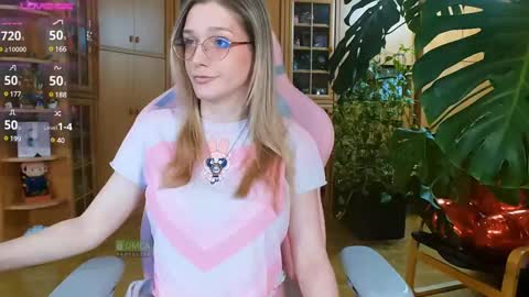 Snapshot of magicstylex chatting on February 25, 2025, 8:41 pm Nicole online show from February 25, 2025, 8:41 pm