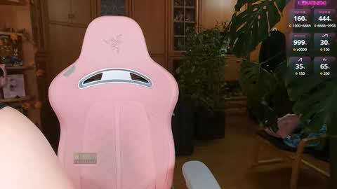 Snapshot of magicstylex chatting on November 7, 2025, 8:09 pm Nicole online show from November 7, 2025, 8:09 pm