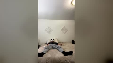 magikstick2 online show from April 23, 2026, 5:37 pm