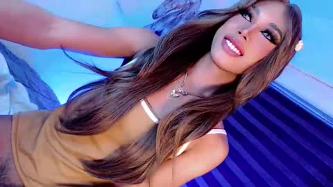 Mocah online show from April 19, 2026, 5:07 am