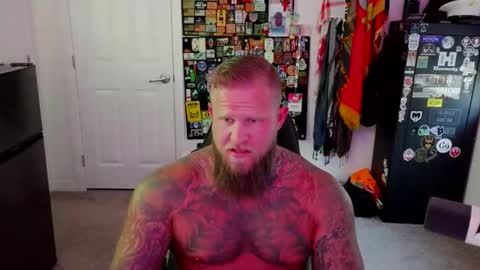 Snapshot of magnus0331 chatting on June 1, 2026, 2:02 am Magnus online show from June 1, 2026, 2:02 am