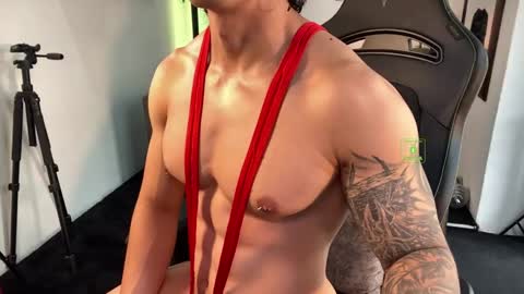 Snapshot of magnus_savage chatting on May 8, 2026, 4:34 pm If you want me to use the Lovense please let me know -- online show from May 8, 2026, 4:34 pm