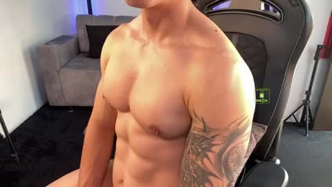 Snapshot of magnus_savage chatting on May 21, 2026, 6:15 pm If you want me to use the Lovense please let me know -- online show from May 21, 2026, 6:15 pm