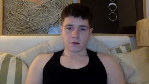 Snapshot of mahone1812 chatting on August 9, 2026, 1:29 am mahone1812 online show from August 9, 2026, 1:29 am