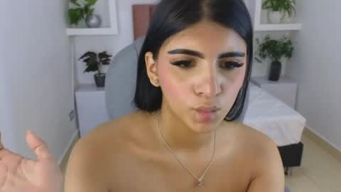 Snapshot of maiaa_ruiz chatting on June 3, 2026, 2:33 pm Maiaa Ruiz online show from June 3, 2026, 2:33 pm