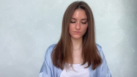 Snapshot of maiabarthe chatting on May 15, 2026, 8:43 am M I A online show from May 15, 2026, 8:43 am