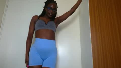 Snapshot of maicymiranda chatting on March 4, 2025, 1:06 pm TO MY GOOD SUPPORTERS KINDLY MAKE MY WISHES COME TRUE I LOVE YOU ALL I AM UNWELL BUT I WILL BE BACK SOON online show from March 4, 2025, 1:06 pm