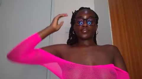 Snapshot of maicymiranda chatting on March 5, 2025, 9:05 am TO MY GOOD SUPPORTERS KINDLY MAKE MY WISHES COME TRUE I LOVE YOU ALL I AM UNWELL BUT I WILL BE BACK SOON online show from March 5, 2025, 9:05 am
