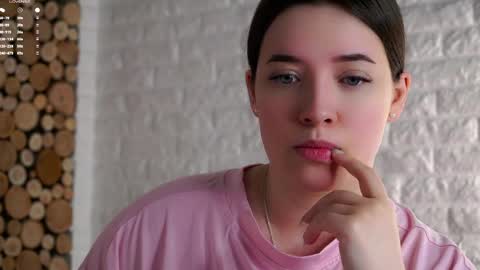 Lucy online show from April 3, 2026, 2:09 am